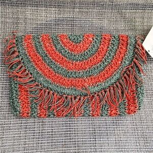 Universal Thread purse